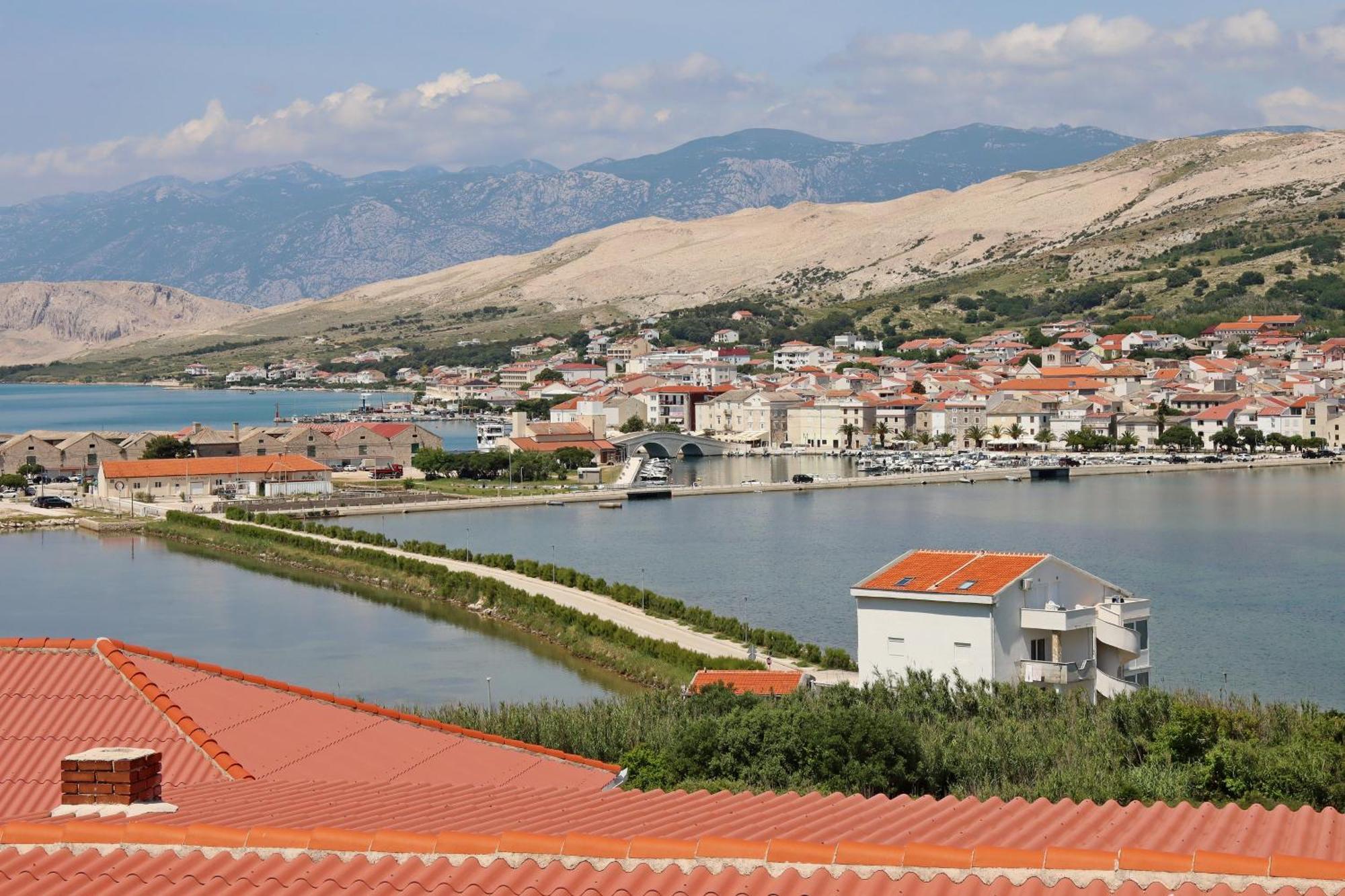Seaside Apartments With A Swimming Pool Pag - 6412 Pag Town Exterior foto